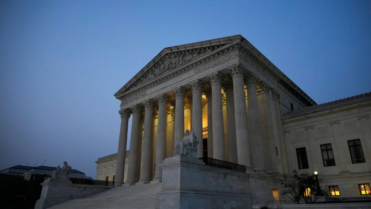最高裁6対3、トランプのグローバル関税は違憲と判断